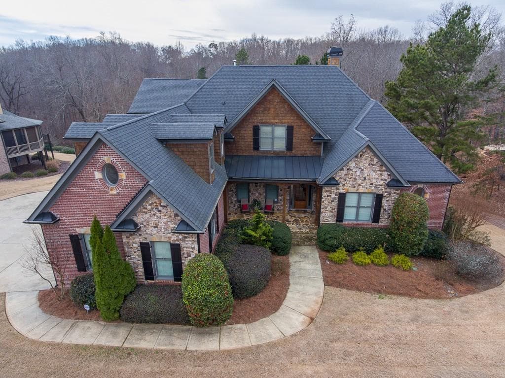 4 bedroom, 5,104 sq ft single family residence sold at 5016 Deer Creek Court, Flowery Branch, GA 30542