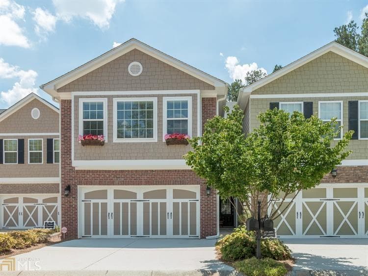 3 bedroom, 2,098 sq ft townhouse sold at 2851 Jordan Oaks Lane 17, Decatur, GA 30033