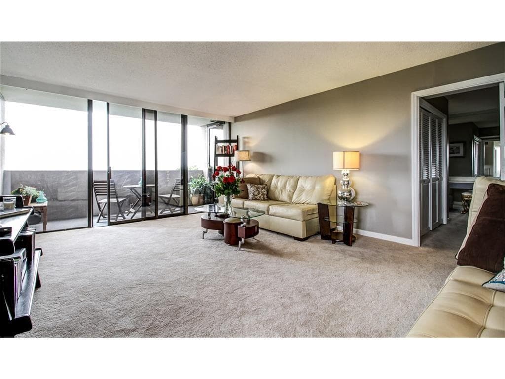 2 bedroom, 1,527 sq ft condominium sold at 3530 Piedmont Road 11-I, Atlanta, GA 30305