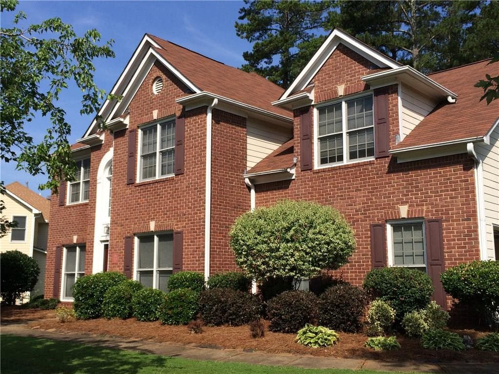 4 bedroom, 2,225 sq ft single family residence sold at 1061 Post Horn Run, Lawrenceville, GA 30045