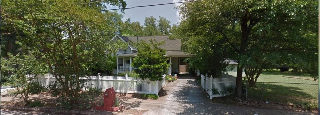 5 bedroom, 2,825 sq ft single family residence sold at 1370 Hardee Street, Atlanta, GA 30307