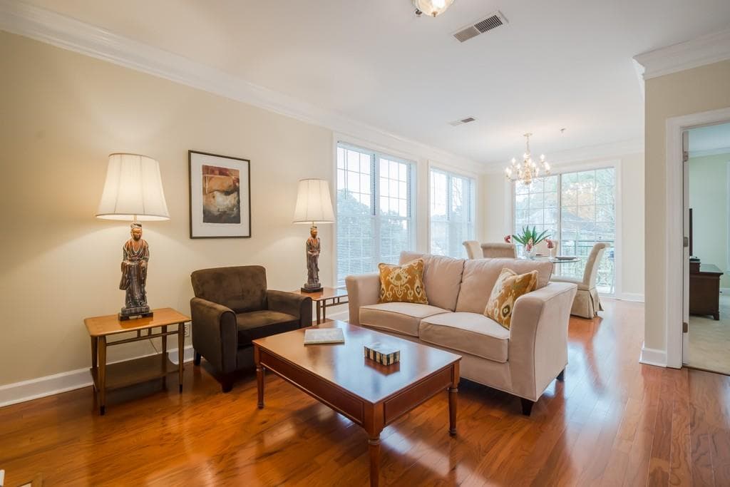 1 bedroom condominium sold at 3101 Howell Mill Road 211, Atlanta, GA 30327