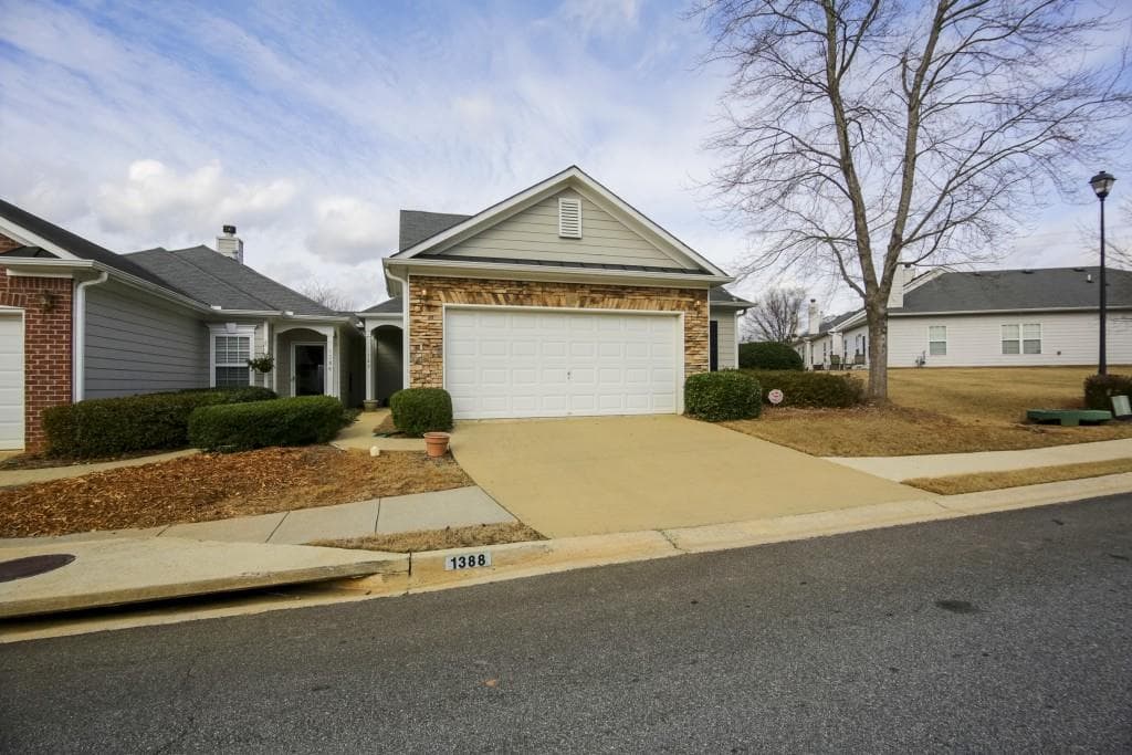 3 bedroom condominium sold at 1388 Raven Rock Trail, Kennesaw, GA 30152