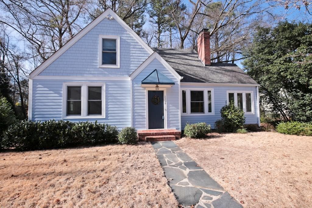3 bedroom, 2,006 sq ft single family residence sold at 2380 Hurst Drive, Atlanta, GA 30305