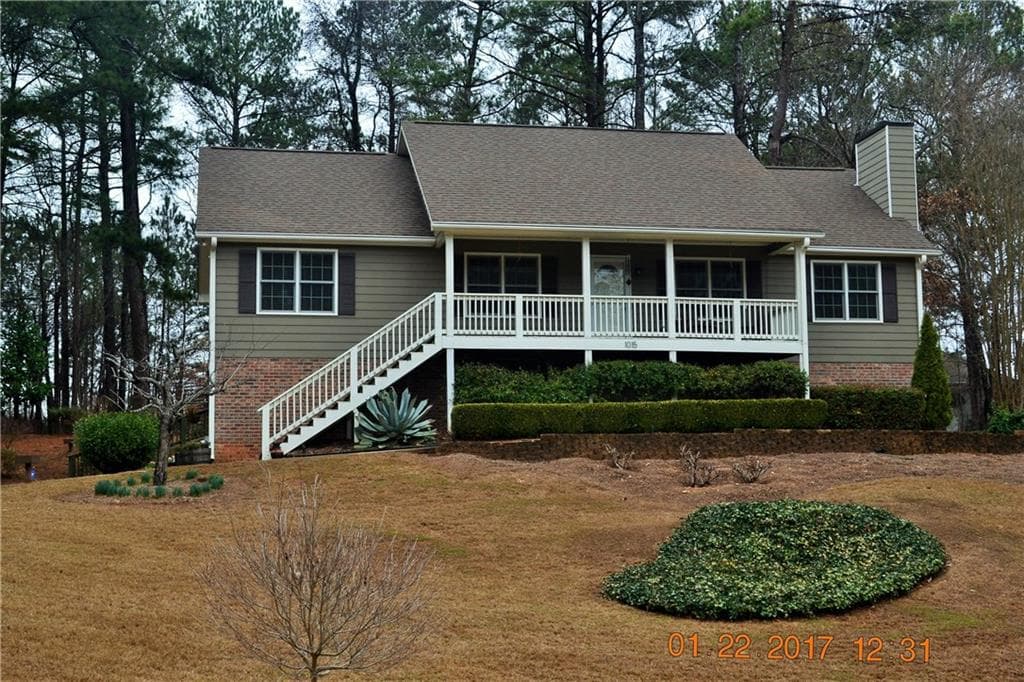 2 bedroom, 2,592 sq ft single family residence sold at 1015 Atherton Lane, Woodstock, GA 30189