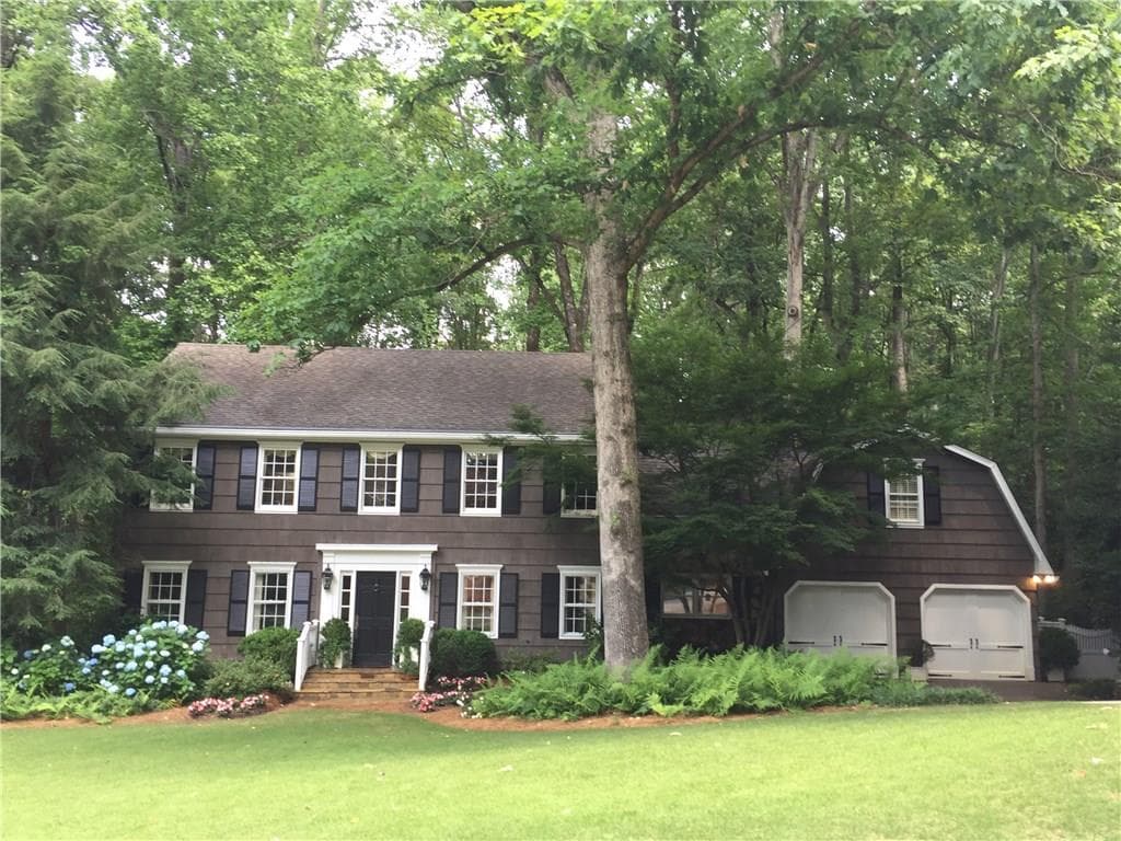 4 bedroom single family residence sold at 4660 Brook Hollow Drive, Atlanta, GA 30327