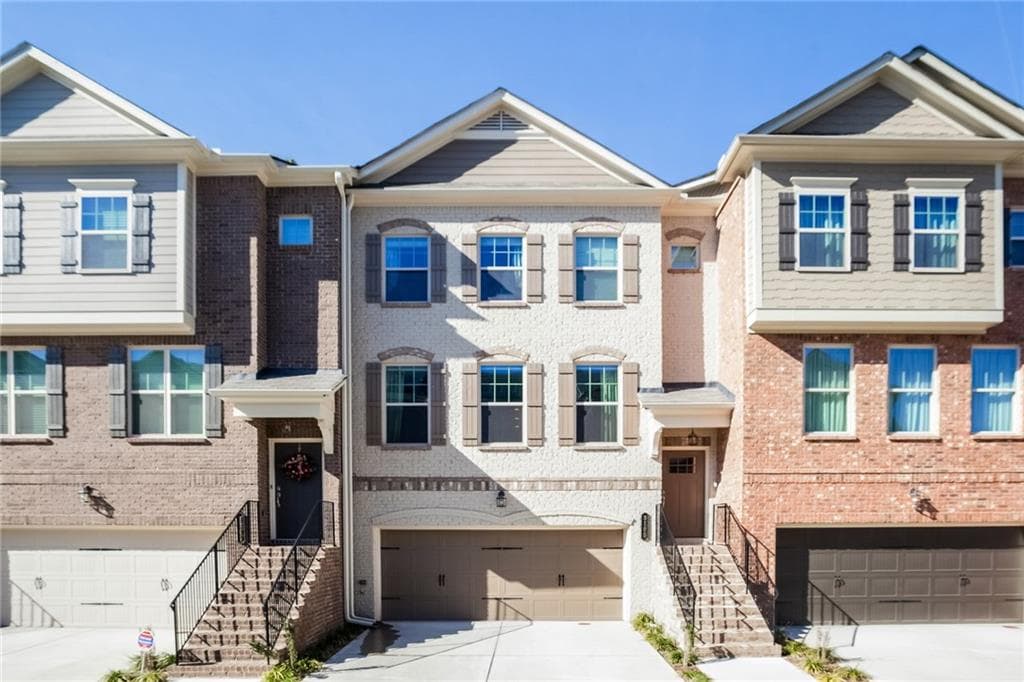 3 bedroom, 2,462 sq ft townhouse sold at 3105 Boldmere Trail 2, Smyrna, GA 30080