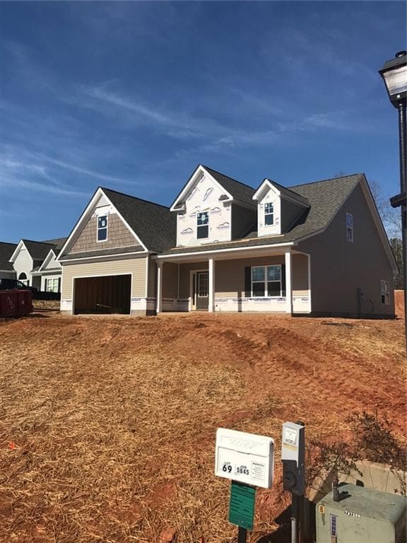 4 bedroom single family residence sold at 5645 Wooded Valley Way, Flowery Branch, GA 30542