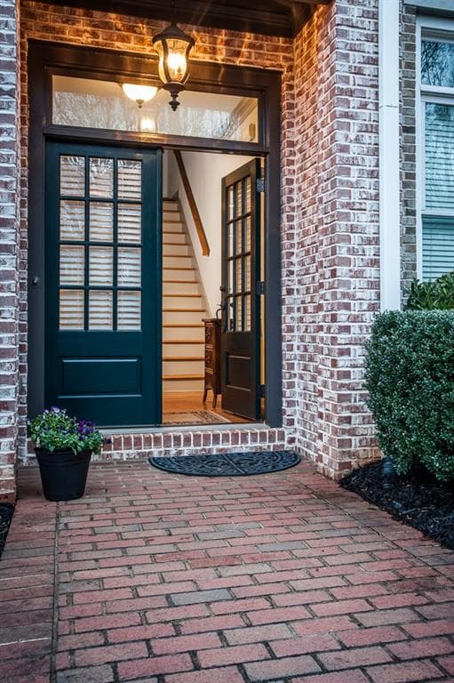 3 bedroom, 2,152 sq ft townhouse sold at 1522 Ridenour Parkway, Kennesaw, GA 30152