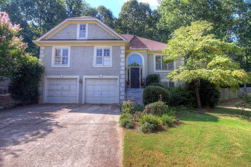 5 bedroom, 3,102 sq ft single family residence sold at 961 Providence Drive, Lawrenceville, GA 30044