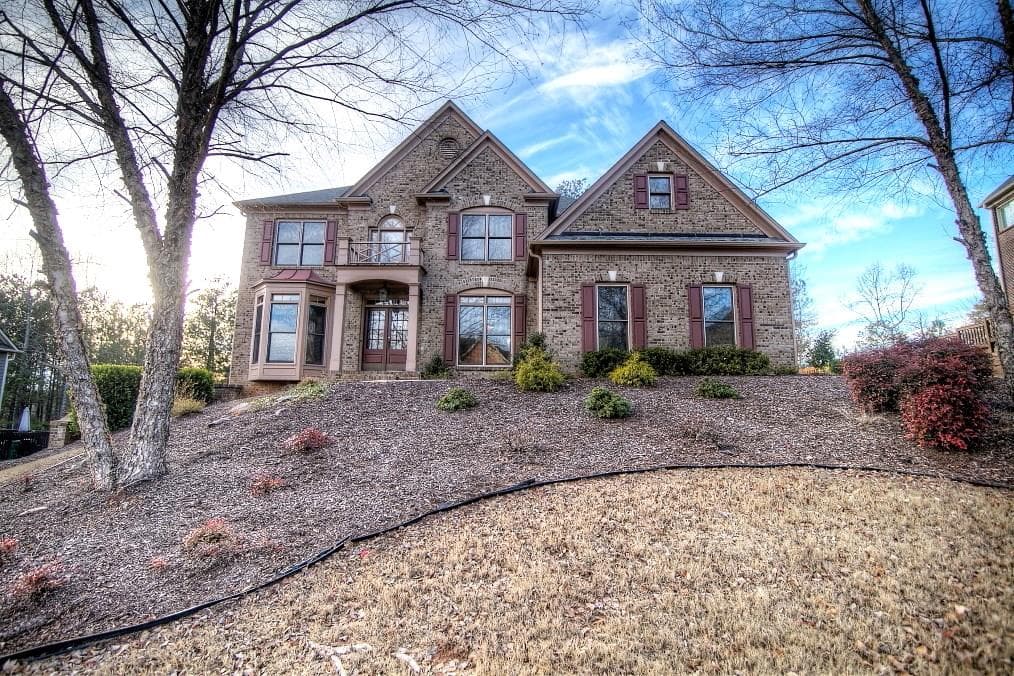 5 bedroom, 3,135 sq ft single family residence sold at 587 Devon Brooke Drive, Woodstock, GA 30188