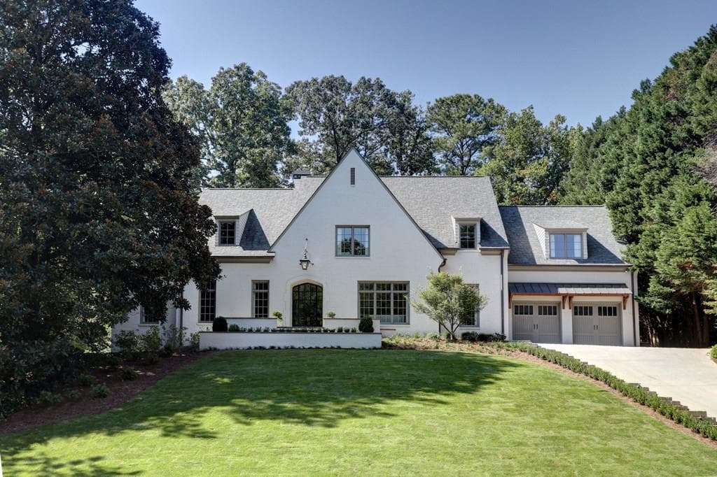 5 bedroom, 5,230 sq ft single family residence sold at 4670 Tall Pines Drive, Atlanta, GA 30327