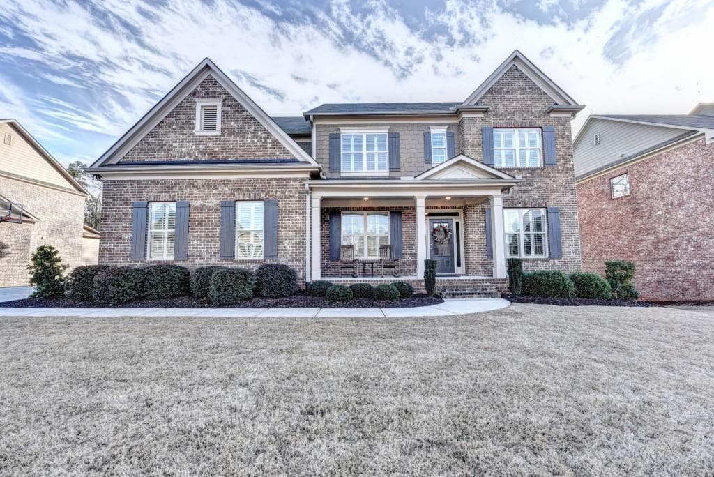 5 bedroom, 4,011 sq ft single family residence sold at 510 Brookwood Estates Drive, Alpharetta, GA 30005