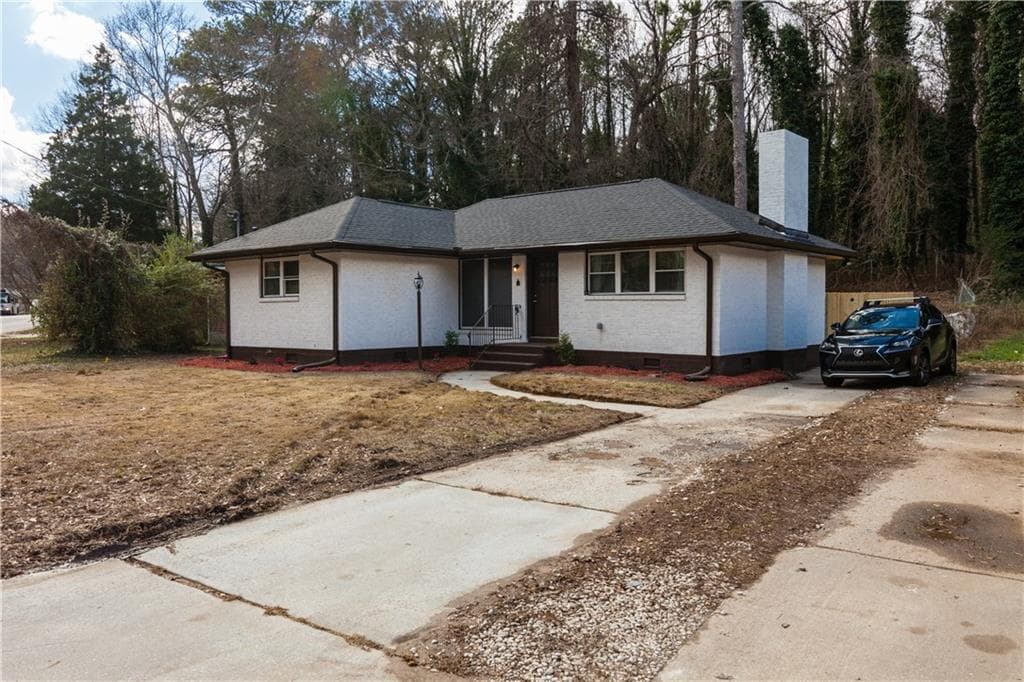 2 bedroom, 1,103 sq ft single family residence sold at 577 Westmeath Drive, Atlanta, GA 30310