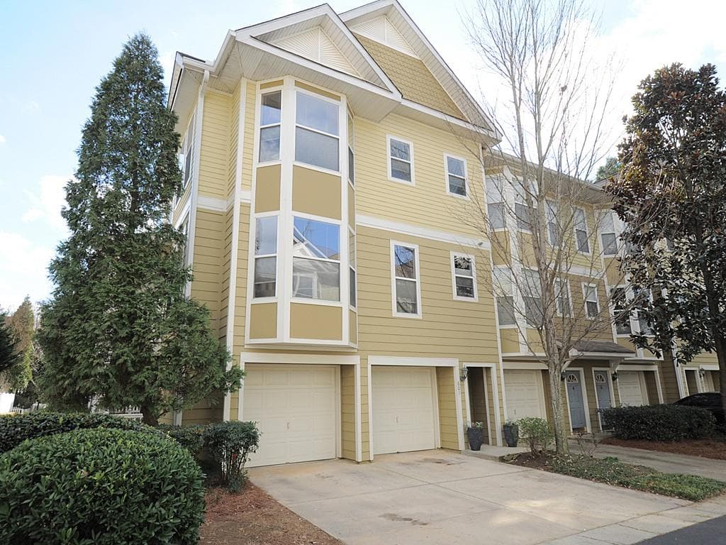 3 bedroom, 1,878 sq ft condominium sold at 951 Glenwood Avenue 601, Atlanta, GA 30316