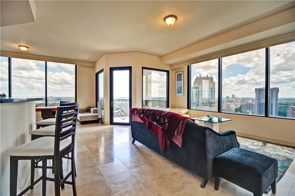 2 bedroom, 1,371 sq ft condominium sold at 2828 Peachtree Road 2301, Atlanta, GA 30305