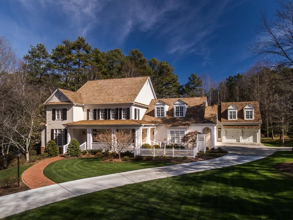 7 bedroom, 5,842 sq ft single family residence sold at 1965 Long Hollow Lane, Alpharetta, GA 30004