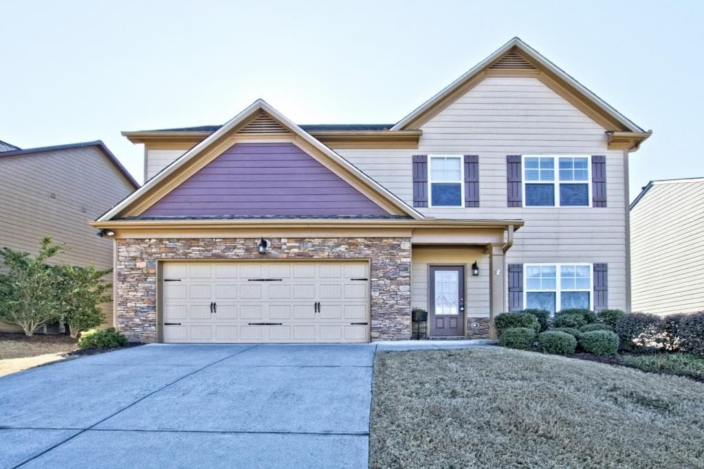 3 bedroom, 2,148 sq ft single family residence sold at 6227 Barker Station Walk, Sugar Hill, GA 30518