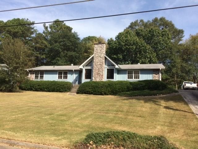 3 bedroom, 1,882 sq ft single family residence sold at 768 Springwood Drive, Lilburn, GA 30047