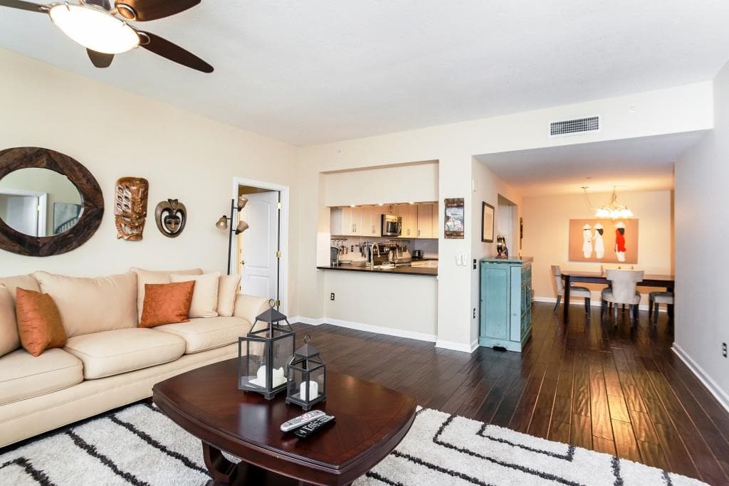 2 bedroom, 1,434 sq ft condominium sold at 195 14th Street PH405, Atlanta, GA 30309