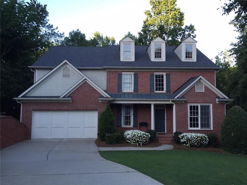 4 bedroom, 3,261 sq ft single family residence sold at 1625 Heritage Trail, Roswell, GA 30075