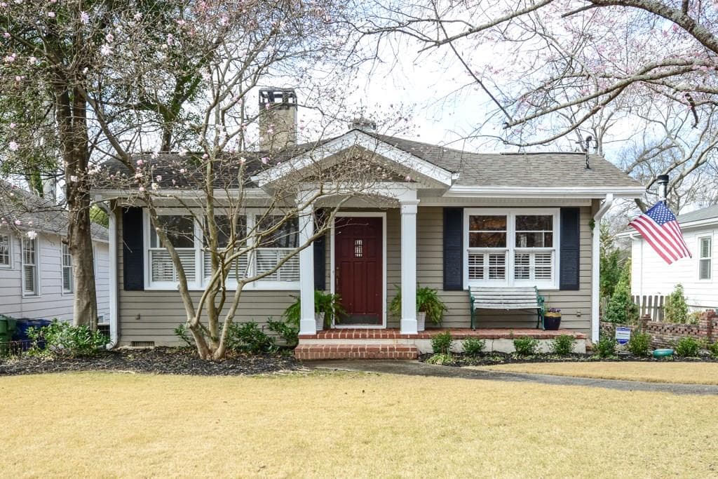 3 bedroom, 1,305 sq ft single family residence sold at 2228 Fairhaven Circle, Atlanta, GA 30305