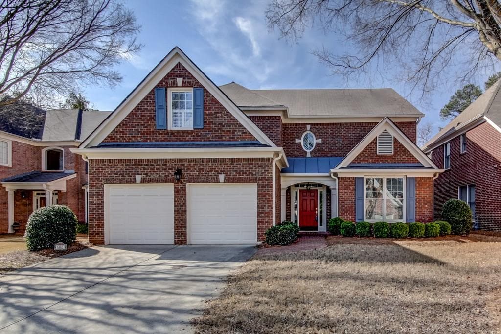 4 bedroom, 3,479 sq ft single family residence sold at 6465 Glen Oaks Lane, Atlanta, GA 30328