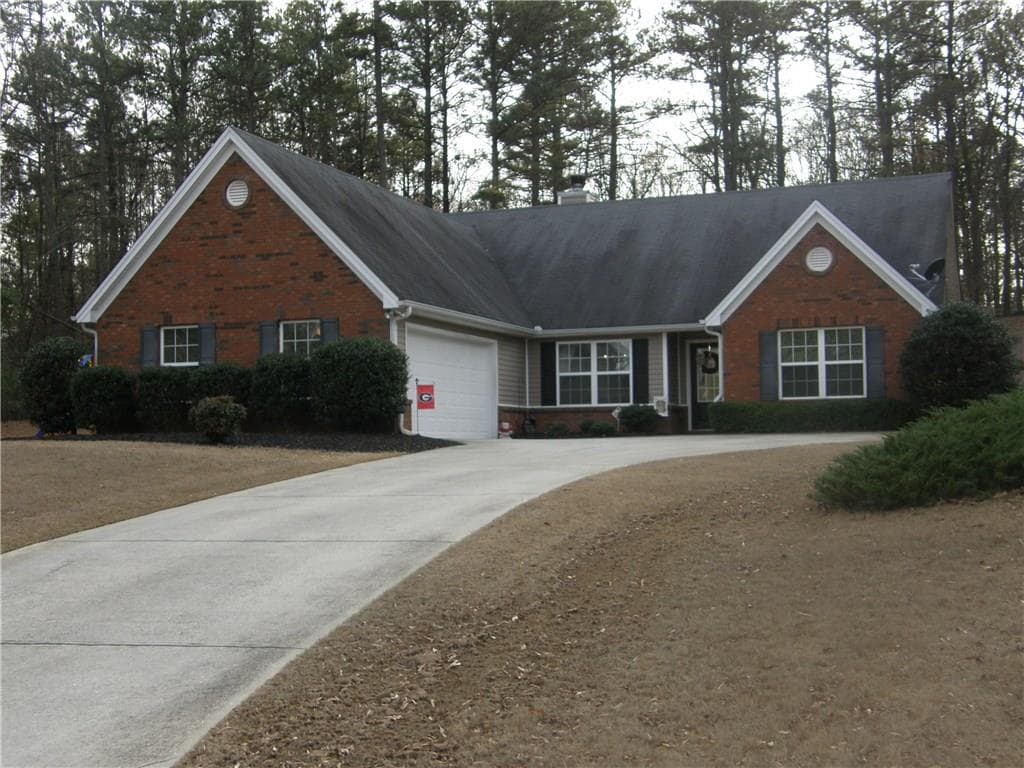 3 bedroom single family residence sold at 113 PINE COVE Court, Hoschton, GA 30548