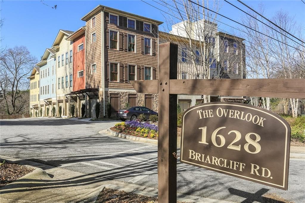 2 bedroom, 1,176 sq ft condominium sold at 1628 Briarcliff Road 16, Atlanta, GA 30306