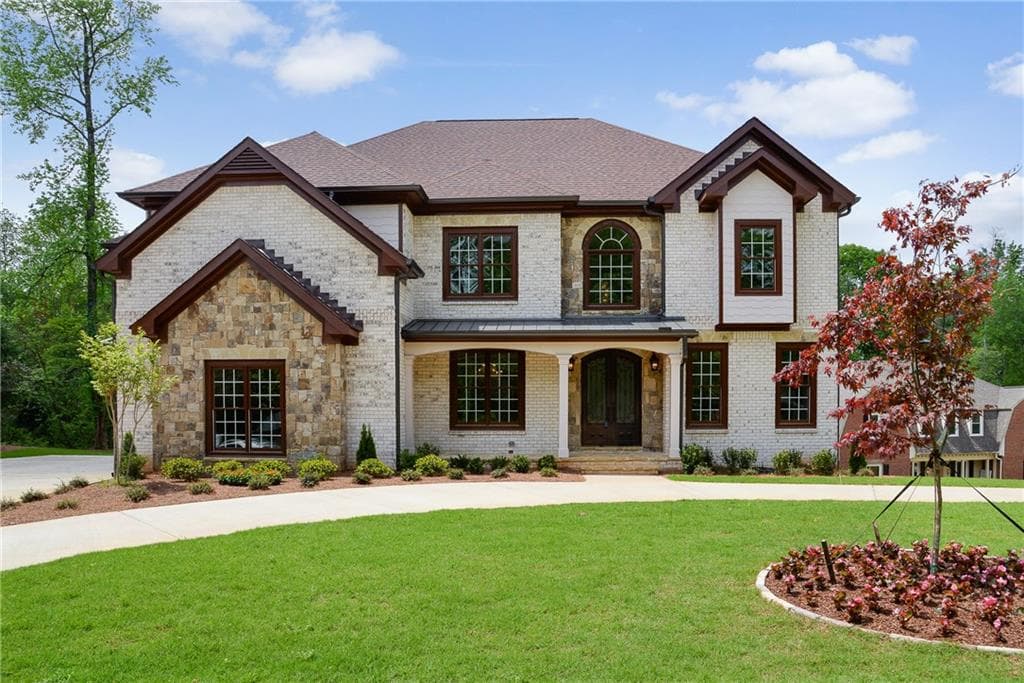 6 bedroom single family residence sold at 286 Robin Road, Marietta, GA 30067