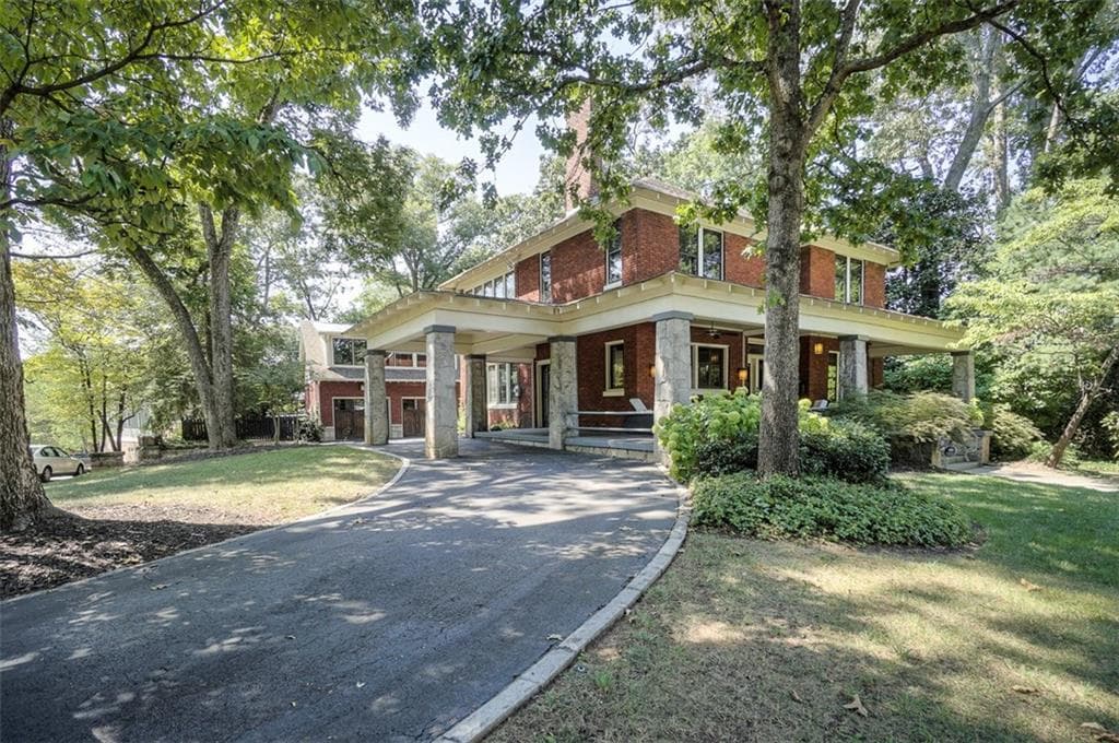 4 bedroom, 3,340 sq ft single family residence sold at 929 Adair Avenue, Atlanta, GA 30306