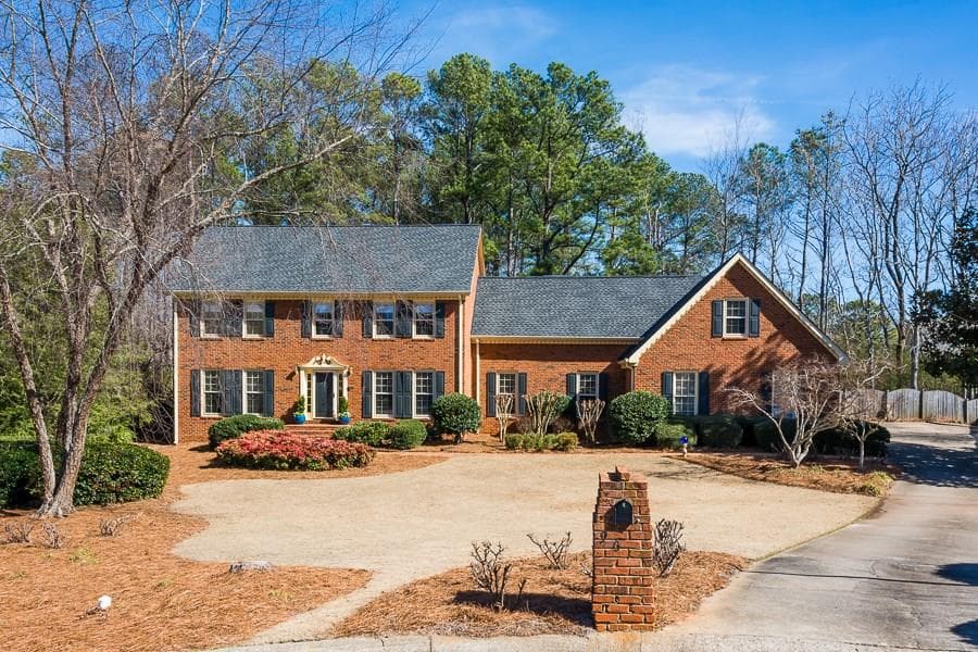 5 bedroom, 3,532 sq ft single family residence sold at 961 Mountain Brook Lane, Marietta, GA 30064