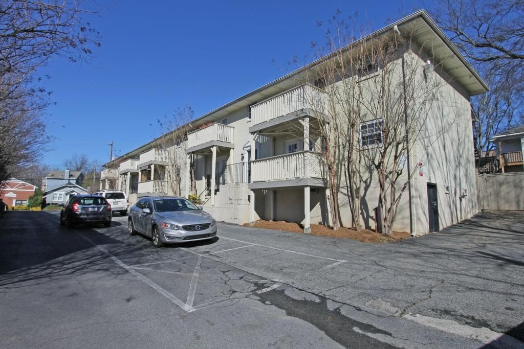 1 bedroom, 620 sq ft condominium sold at 1019 Greenwood Avenue 8, Atlanta, GA 30306
