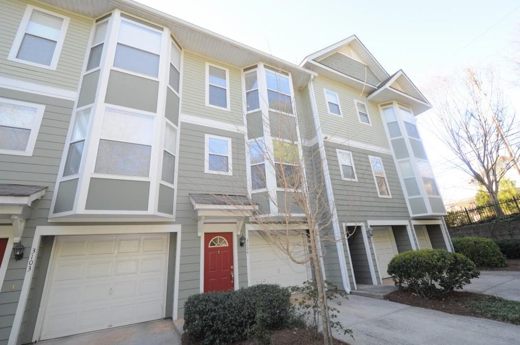 2 bedroom, 1,212 sq ft condominium sold at 951 Glenwood Avenue 3104, Atlanta, GA 30316