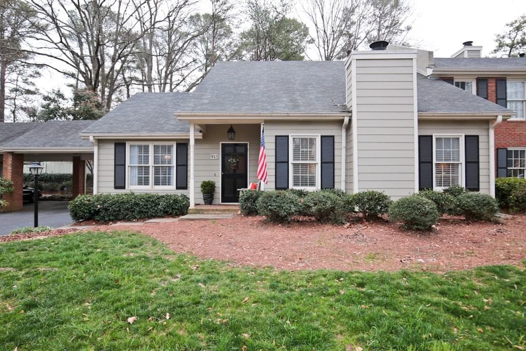 957 Moores Mill Road, Atlanta, GA 30327 — most recent listing photo