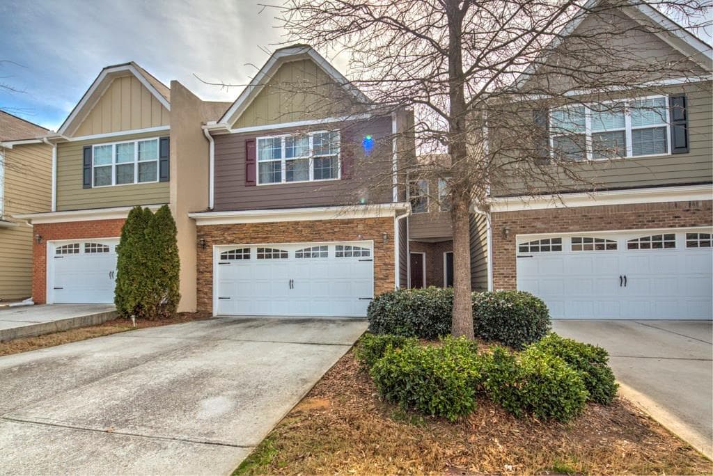 3 bedroom, 2,346 sq ft townhouse sold at 1743 Tailmore Lane, Lawrenceville, GA 30043