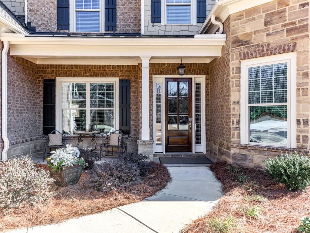 4 bedroom single family residence sold at 12435 Beragio Place, Alpharetta, GA 30004