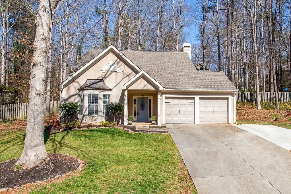 4 bedroom, 2,152 sq ft single family residence sold at 12055 Wallace Woods Lane, Alpharetta, GA 30004