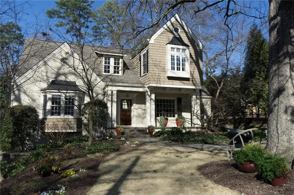 4 bedroom single family residence sold at 2788 North Hills Drive, Atlanta, GA 30305