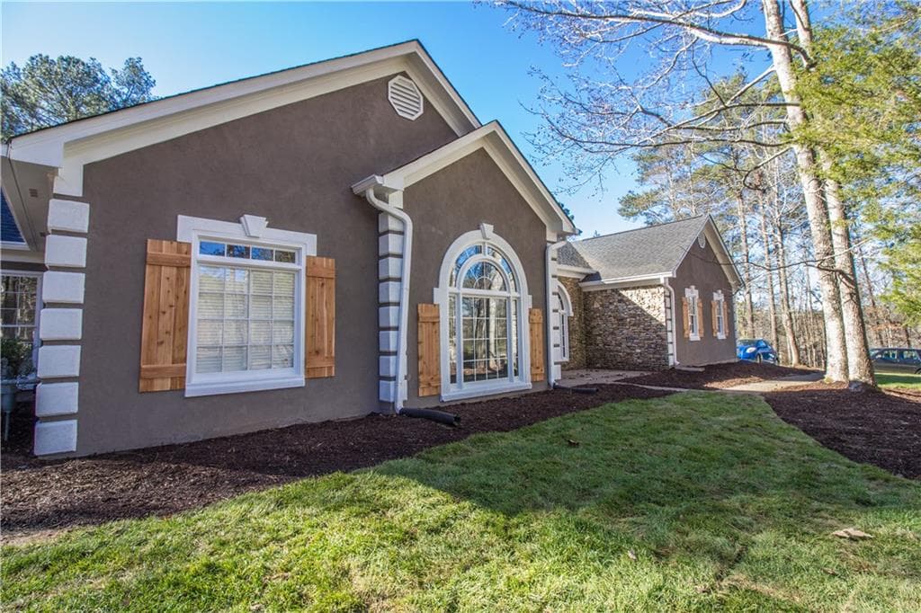4 bedroom, 3,999 sq ft single family residence sold at 4815 Old Stilesboro Road, Acworth, GA 30101