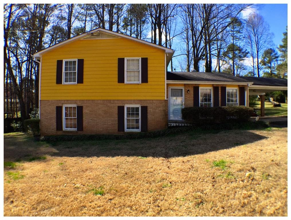 4 bedroom, 1,728 sq ft single family residence sold at 3072 Hillwood Drive, Lawrenceville, GA 30044
