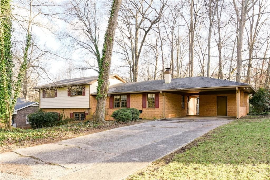 4 bedroom, 2,363 sq ft single family residence sold at 695 Carlouetta Road, Mableton, GA 30126