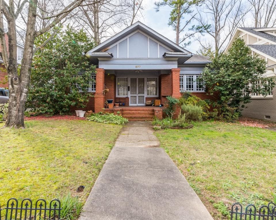 2 bedroom, 1,528 sq ft single family residence sold at 677 CRESTHILL Avenue, Atlanta, GA 30306