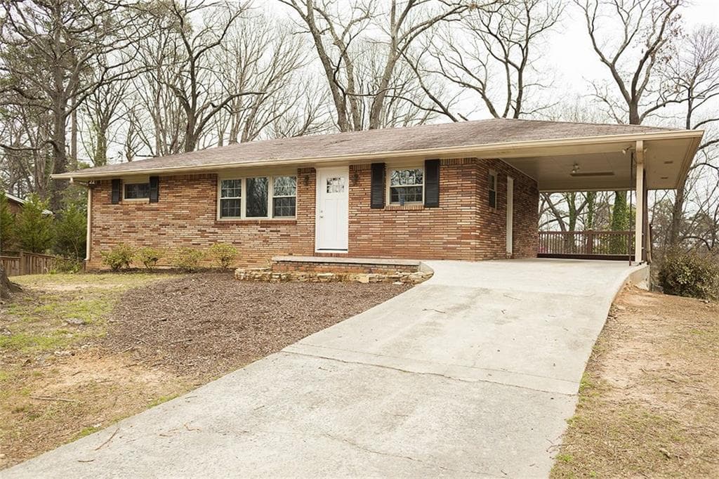 2 bedroom, 1,075 sq ft single family residence sold at 2337 Elmwood Circle, Atlanta, GA 30339