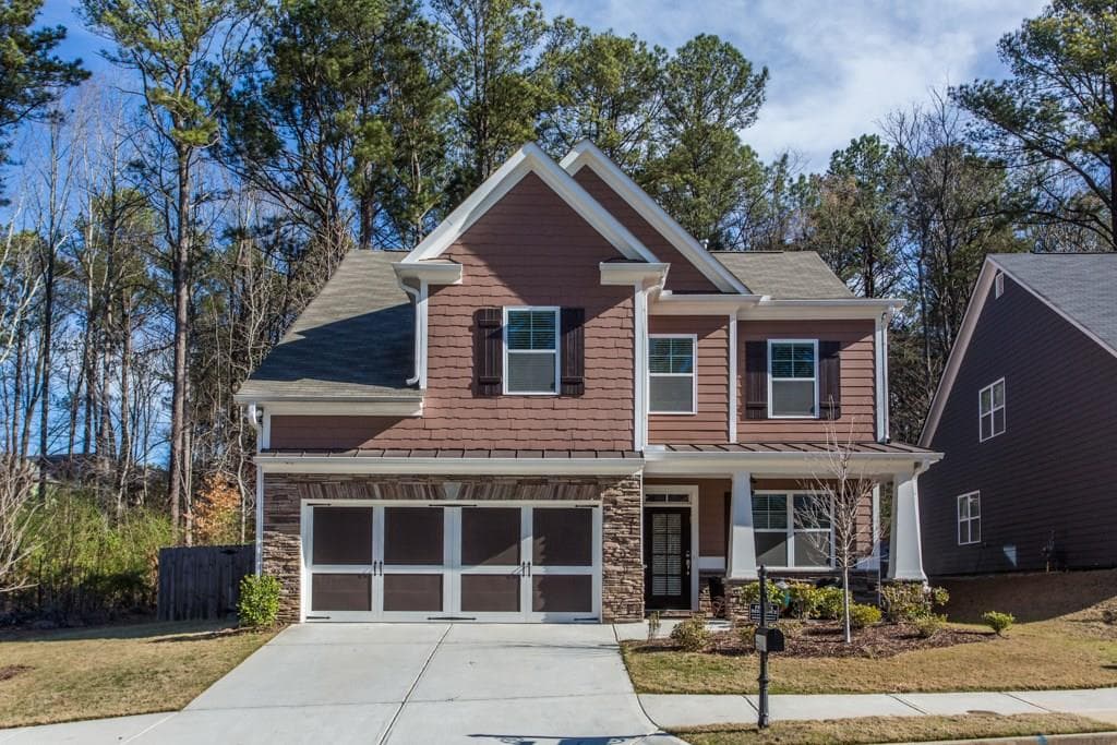 4 bedroom, 2,130 sq ft single family residence sold at 1641 Drew Drive, Atlanta, GA 30318