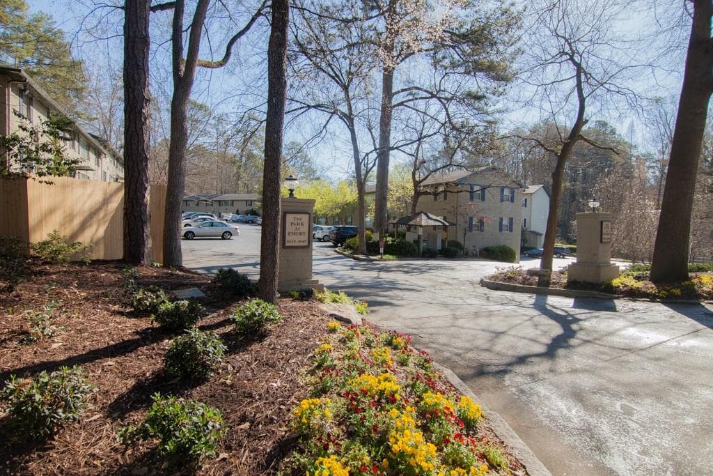2 bedroom, 988 sq ft condominium sold at 1647 Briarcliff Road 9, Atlanta, GA 30306