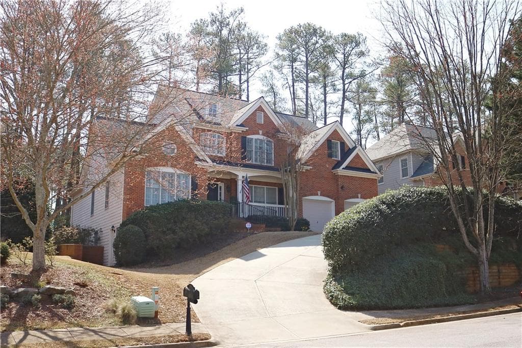 5 bedroom, 3,553 sq ft single family residence sold at 1950 Wynridge Landing, Alpharetta, GA 30005