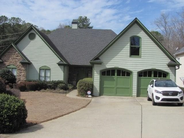 3 bedroom, 2,452 sq ft single family residence sold at 3221 Summer Stream Lane, Kennesaw, GA 30152
