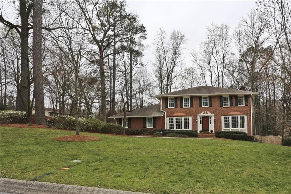 5499 Bunky Way, Dunwoody, GA 30338 — most recent listing photo
