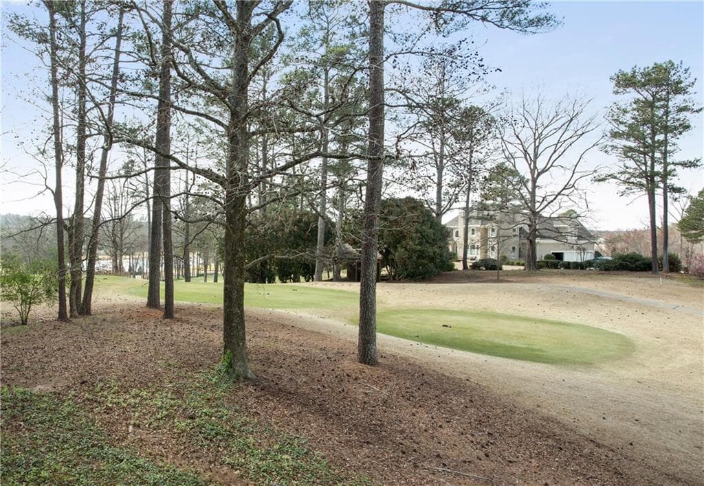 4 bedroom, 3,018 sq ft single family residence sold at 8220 Riverbirch Drive, Roswell, GA 30076